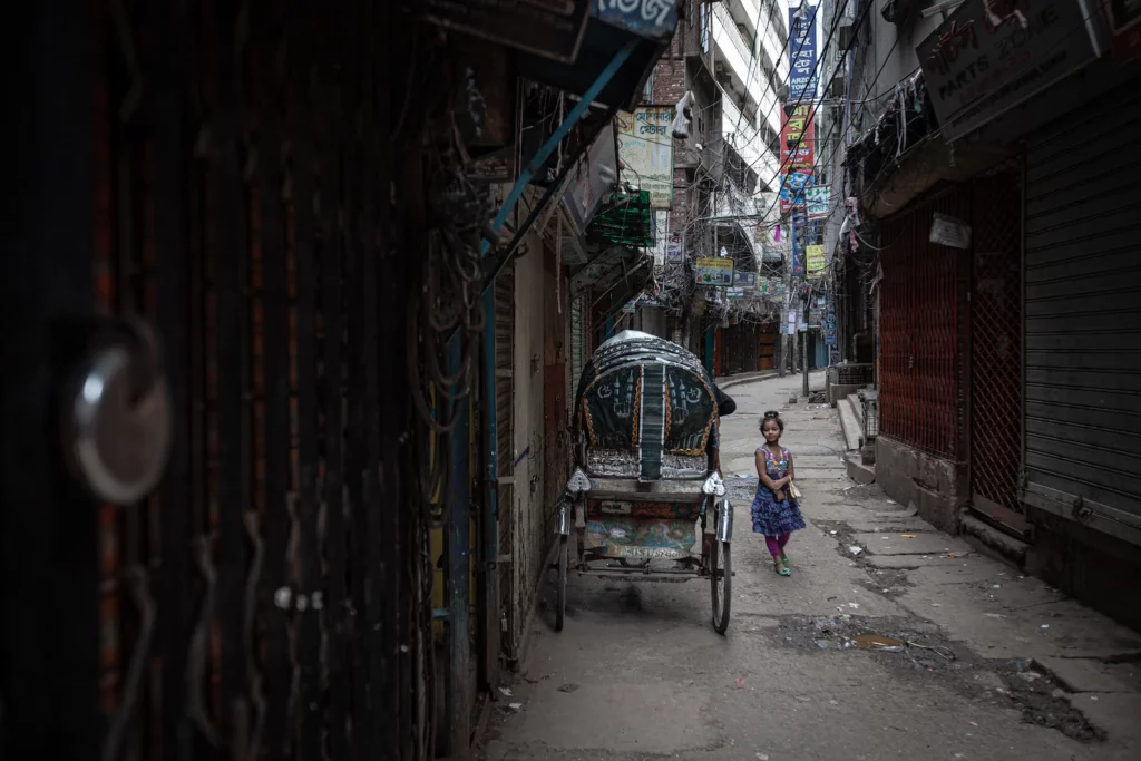 Often blamed for their contribution to traffic congestion, cycle rickshaws do not release exhaust and therefore help contain air pollution in Dhaka, a city struggling with heavy pollution levels.