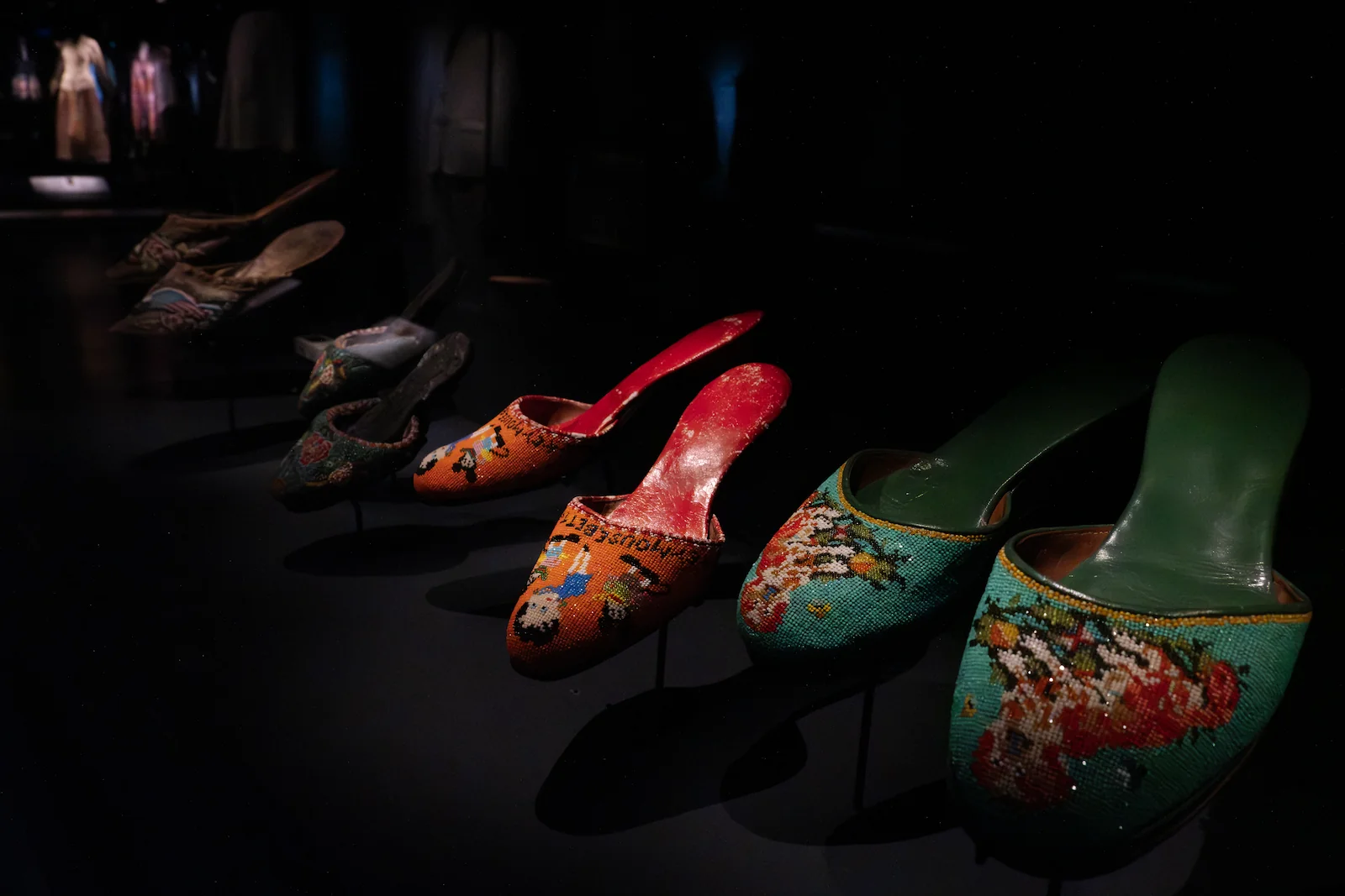 In the pre-synthetic fibres era, clothes were intended to last. With the rise of fast fashion, a third of Singaporeans acknowledged having thrown away a garment after wearing it just once. Singaporeans buy 34 pieces of new clothes per year, while discarding 27.